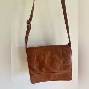 Wilson’s Leather purse